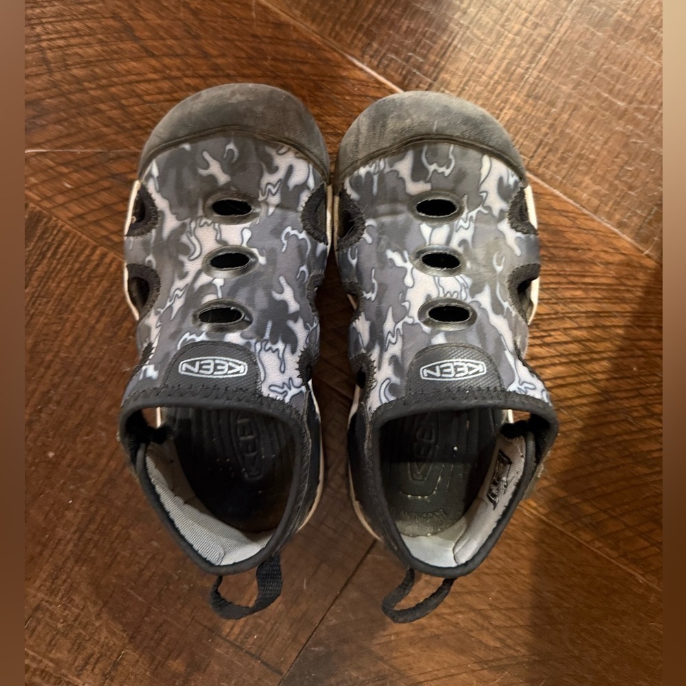 Keene shoes boy.s size 11